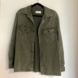 Aritzia TNA button down shirt